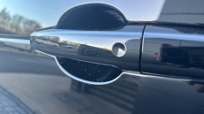 Land Rover Discovery 3.0 D250 R-Dynamic SE 5dr Auto Diesel Station Wagon